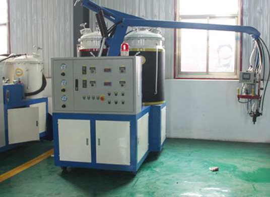 發(fā)泡機(jī)1